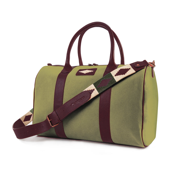 Auswahl zwischen einem beliebigen Pampeano-Ledergürtel und einer Reisetasche aus Segeltuch - Geschenkpaket